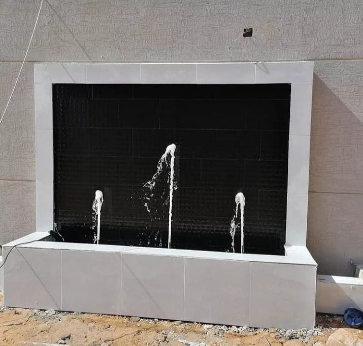 نوافير وشلالات جاهزه